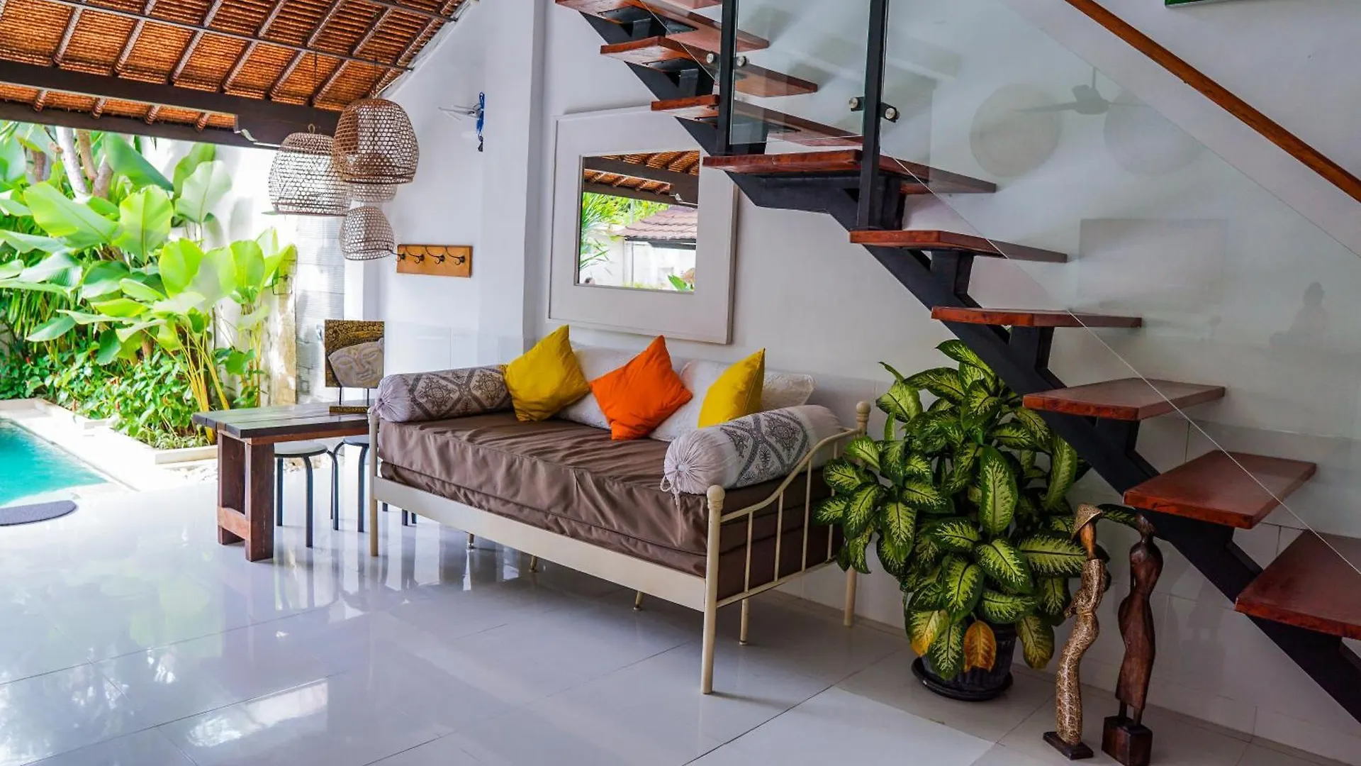 Ahimsa Moon Villa Seminyak Ινδονησία